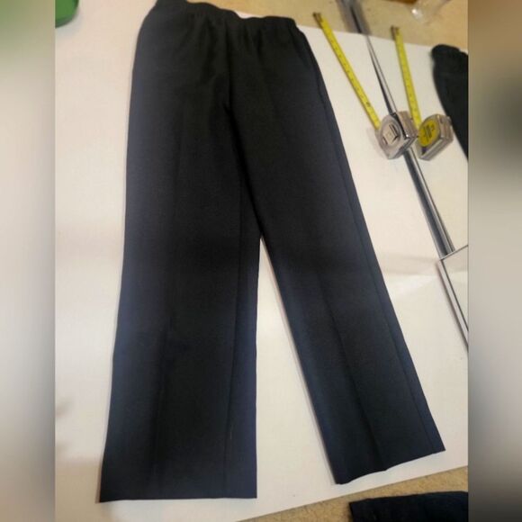 Alfred Dunner Women's Slacks bundle of 3 Size 8 - Picture 3 of 8